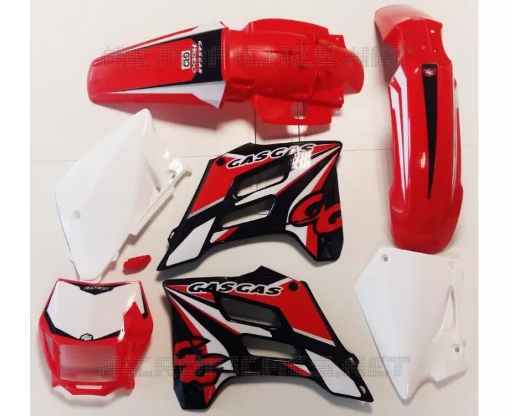 KIT PLASTICO EC 2001-2006 